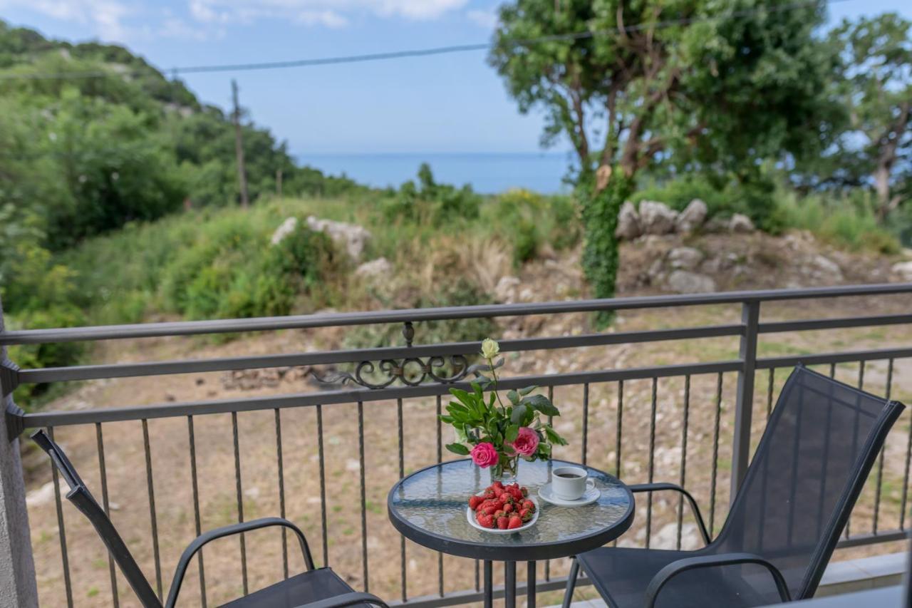 Villa Montenegrina Petrovac Eksteriør billede